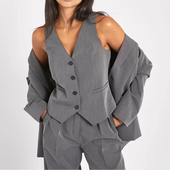 NWT Because of Alice (“BOA”) Boxy Waistcoat 3 Piece Blazer Suit Co-Ord in Grey - Picture 3 of 5